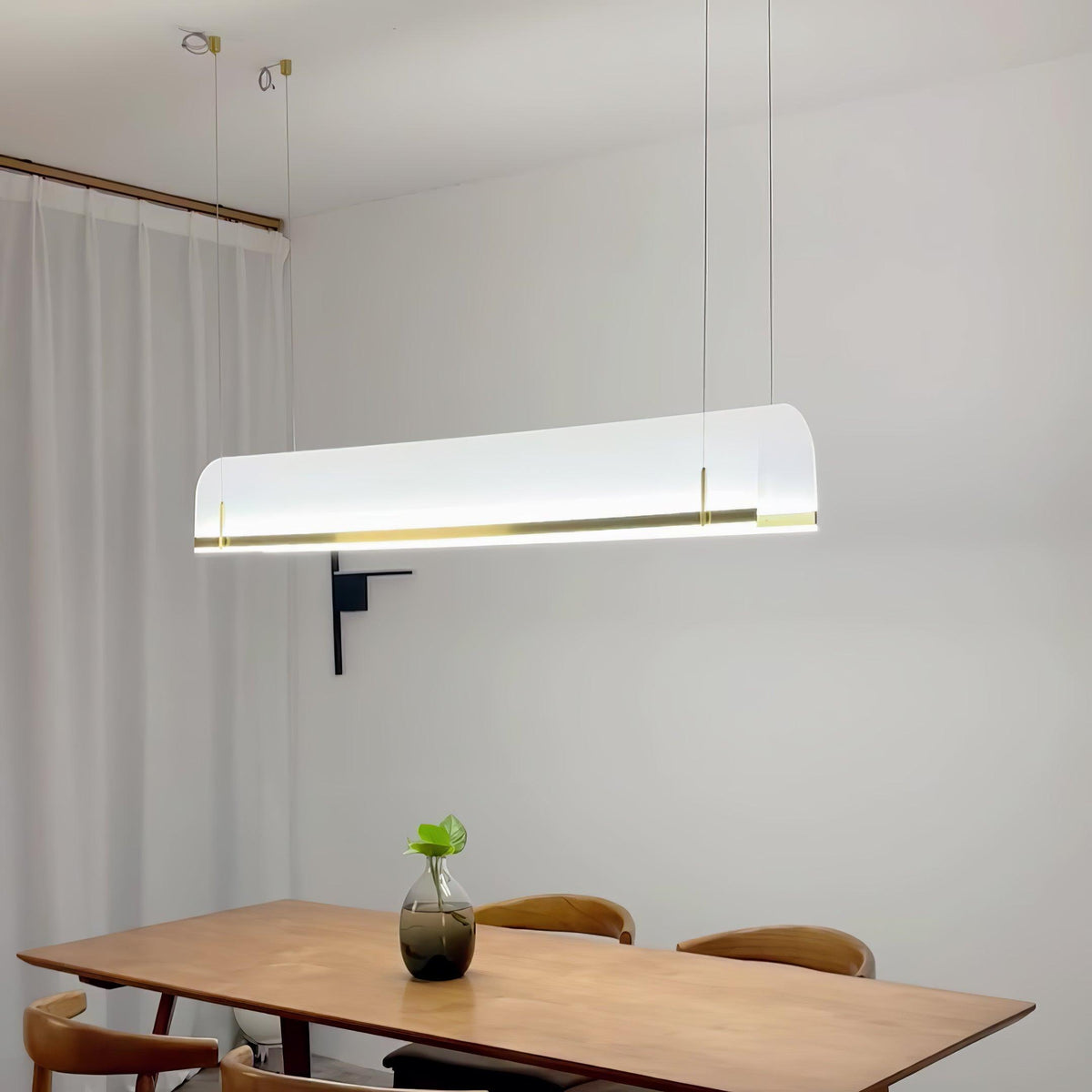 Round Arched Chandelier with Metal Frame