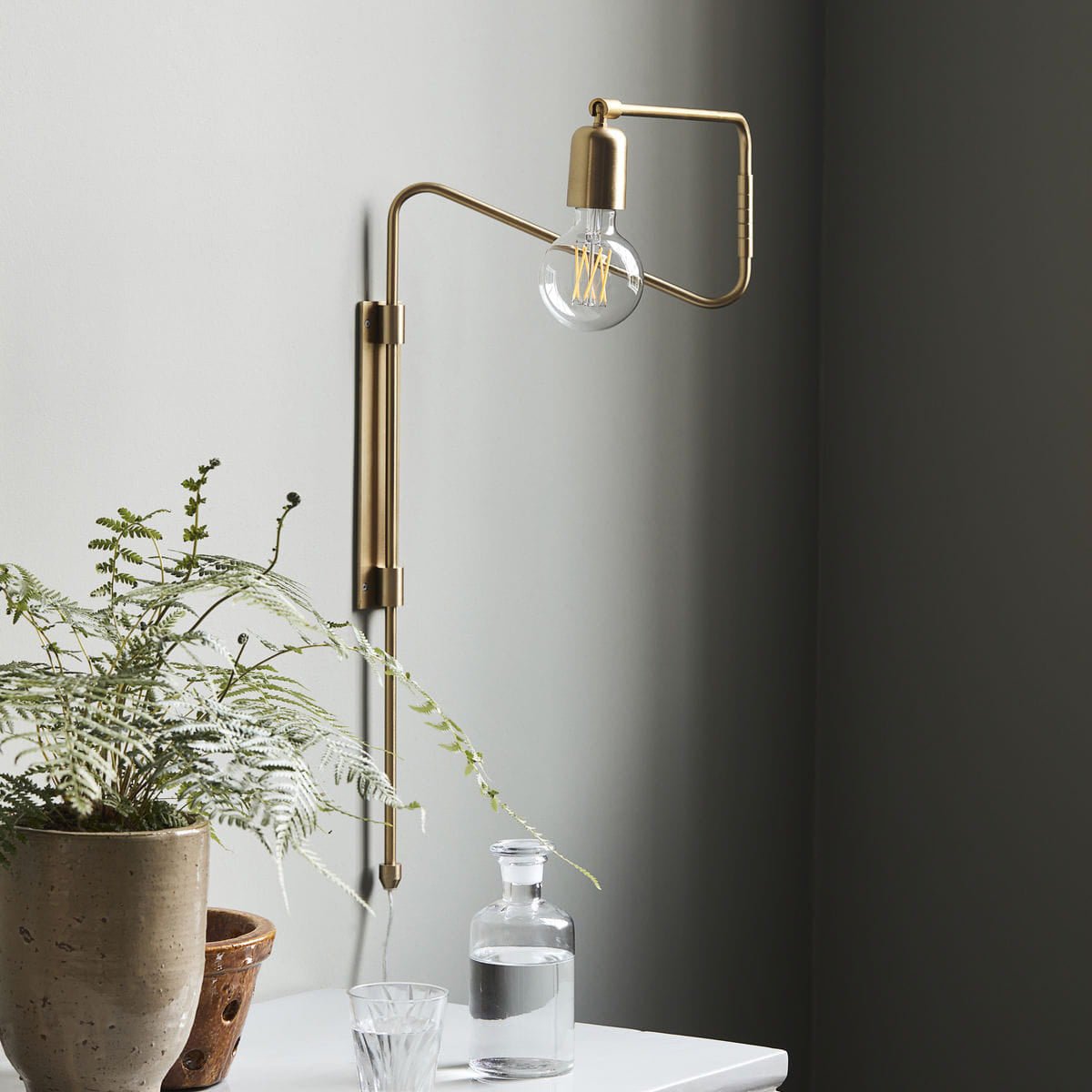 Swing Wall Lamp Position 9