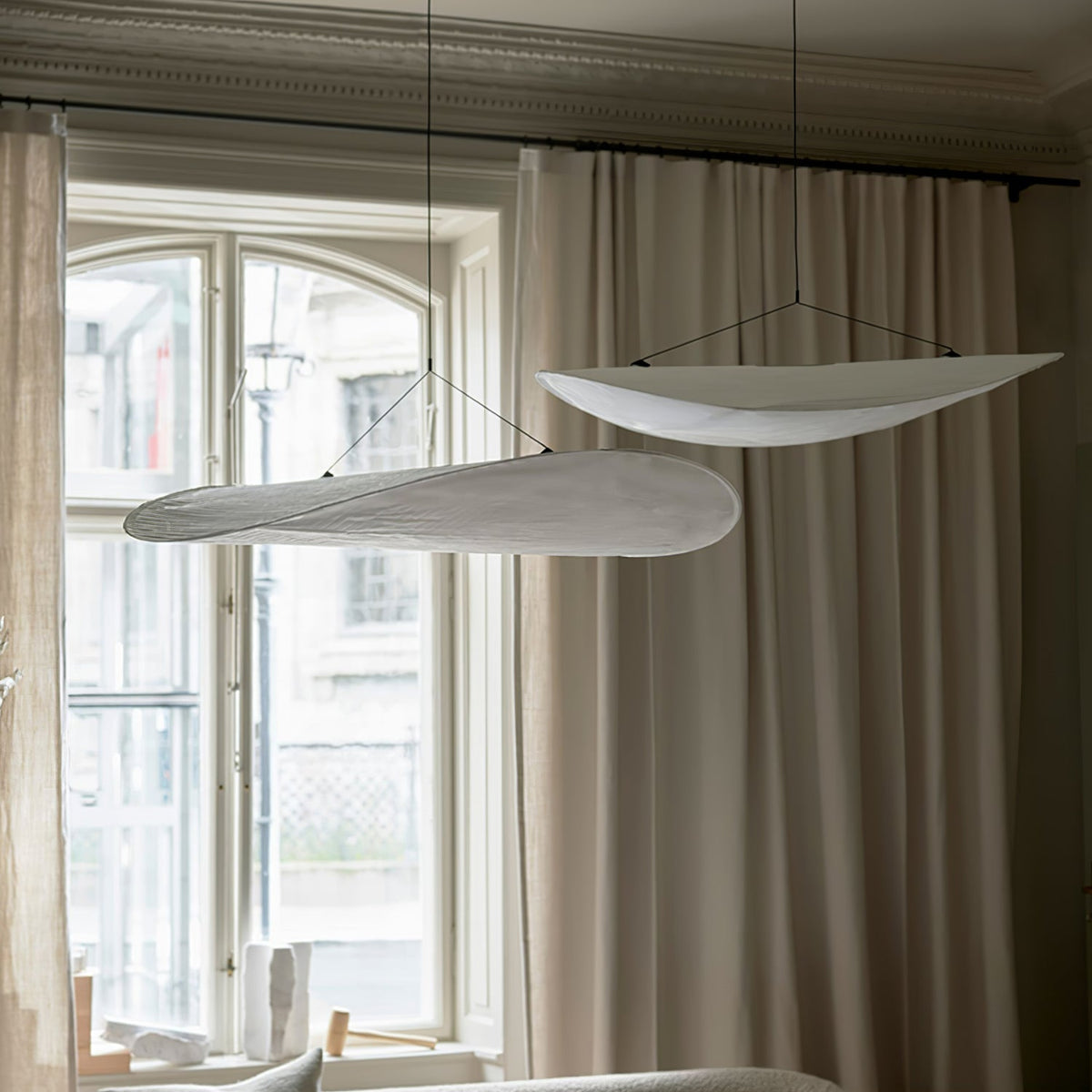 Tense Tyvek Pendant Lamp Position 118