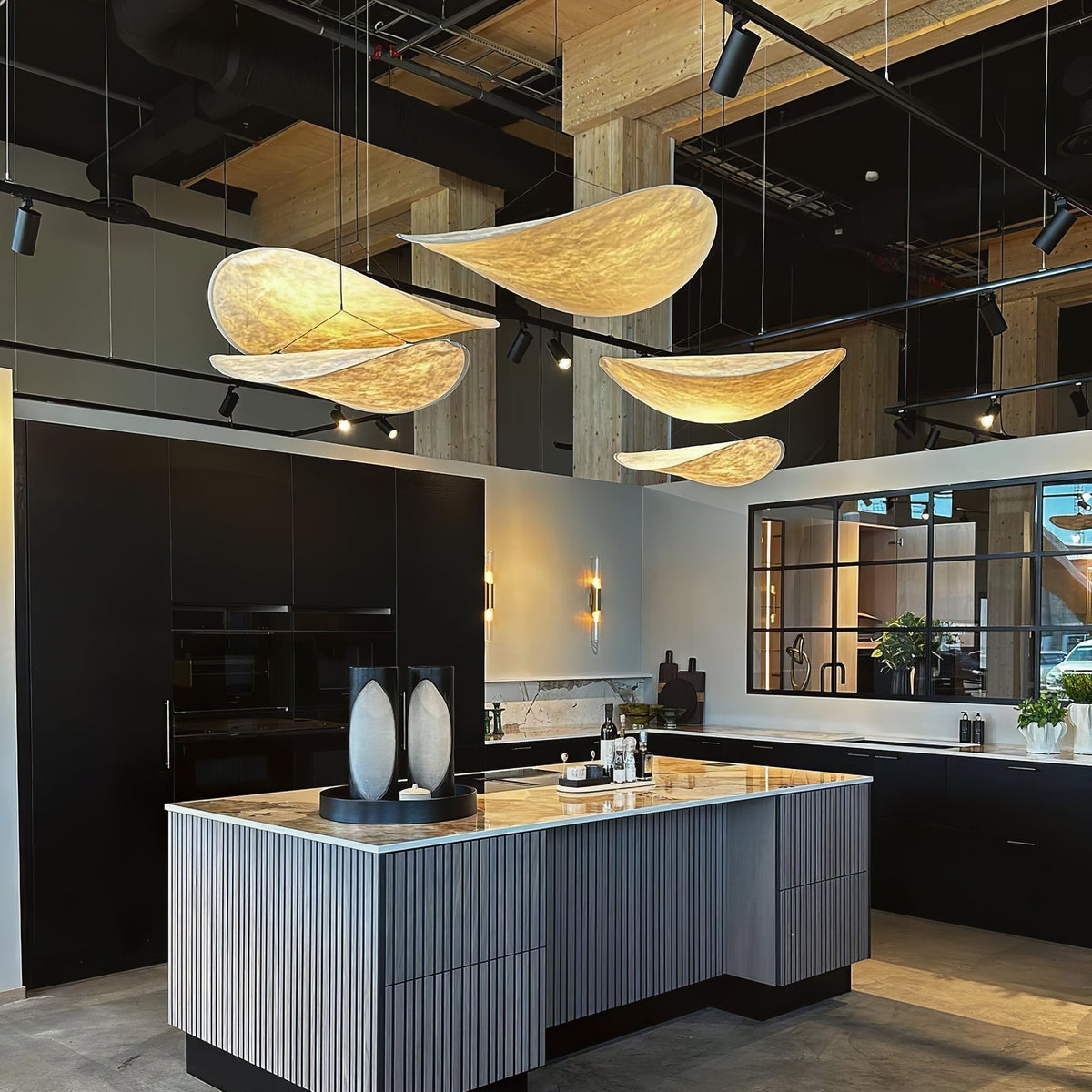 Tense Pendant Light Position 106