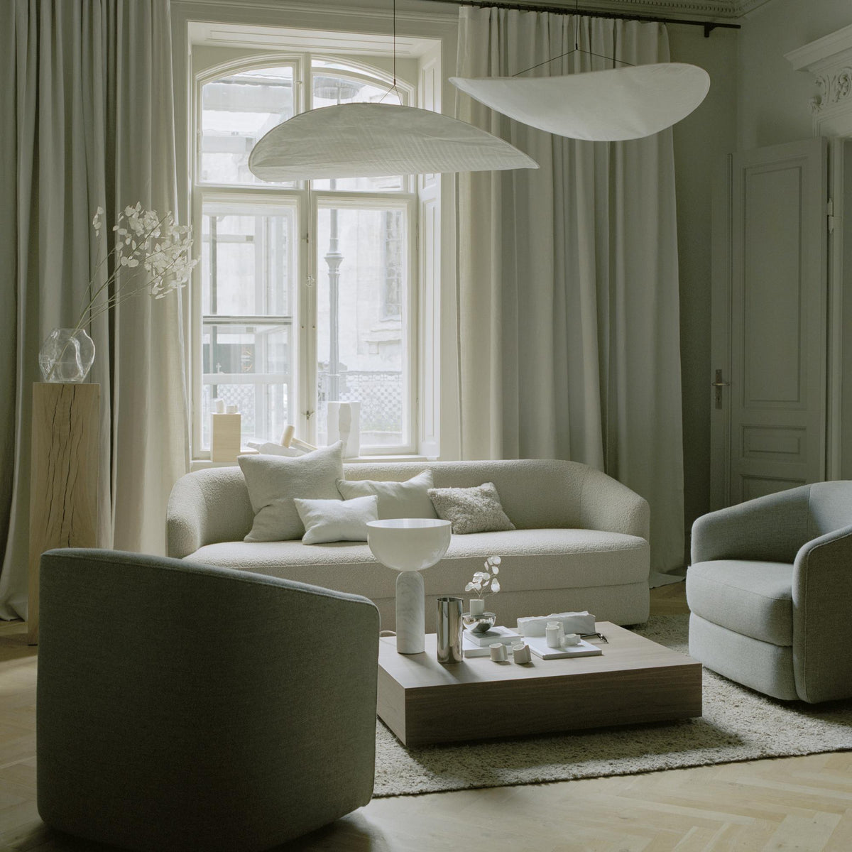 Tense Pendant Light Position 37