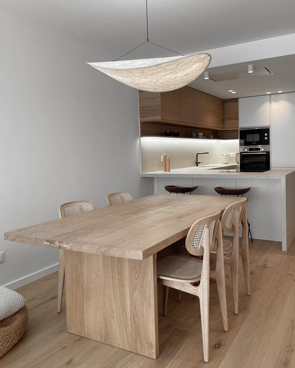 Tense Pendant Light Position 41
