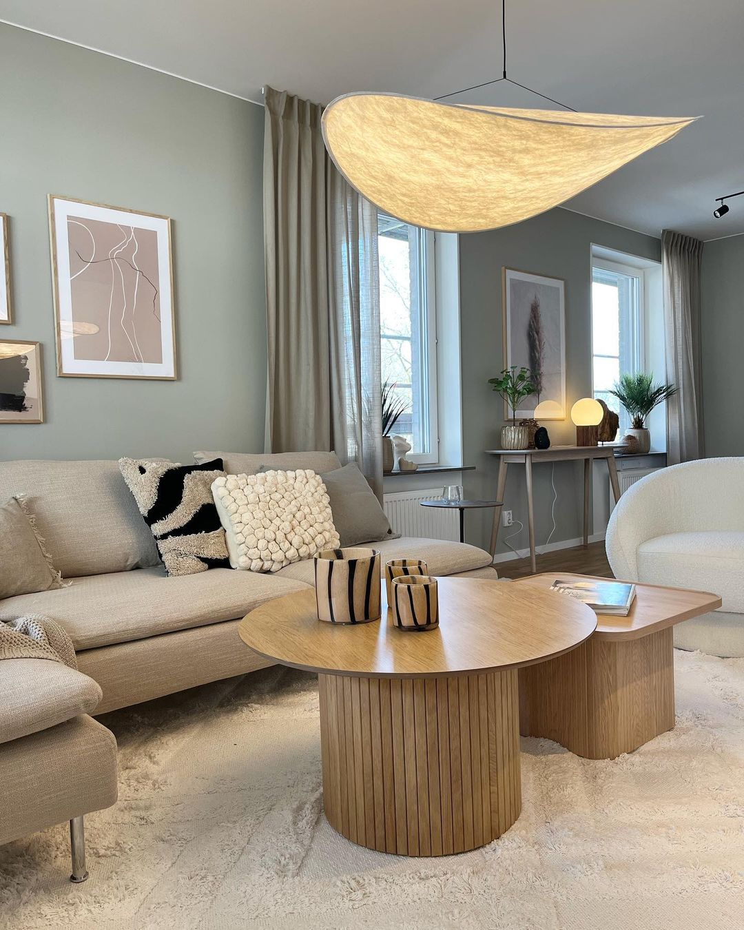 Tense Pendant Light Position 68