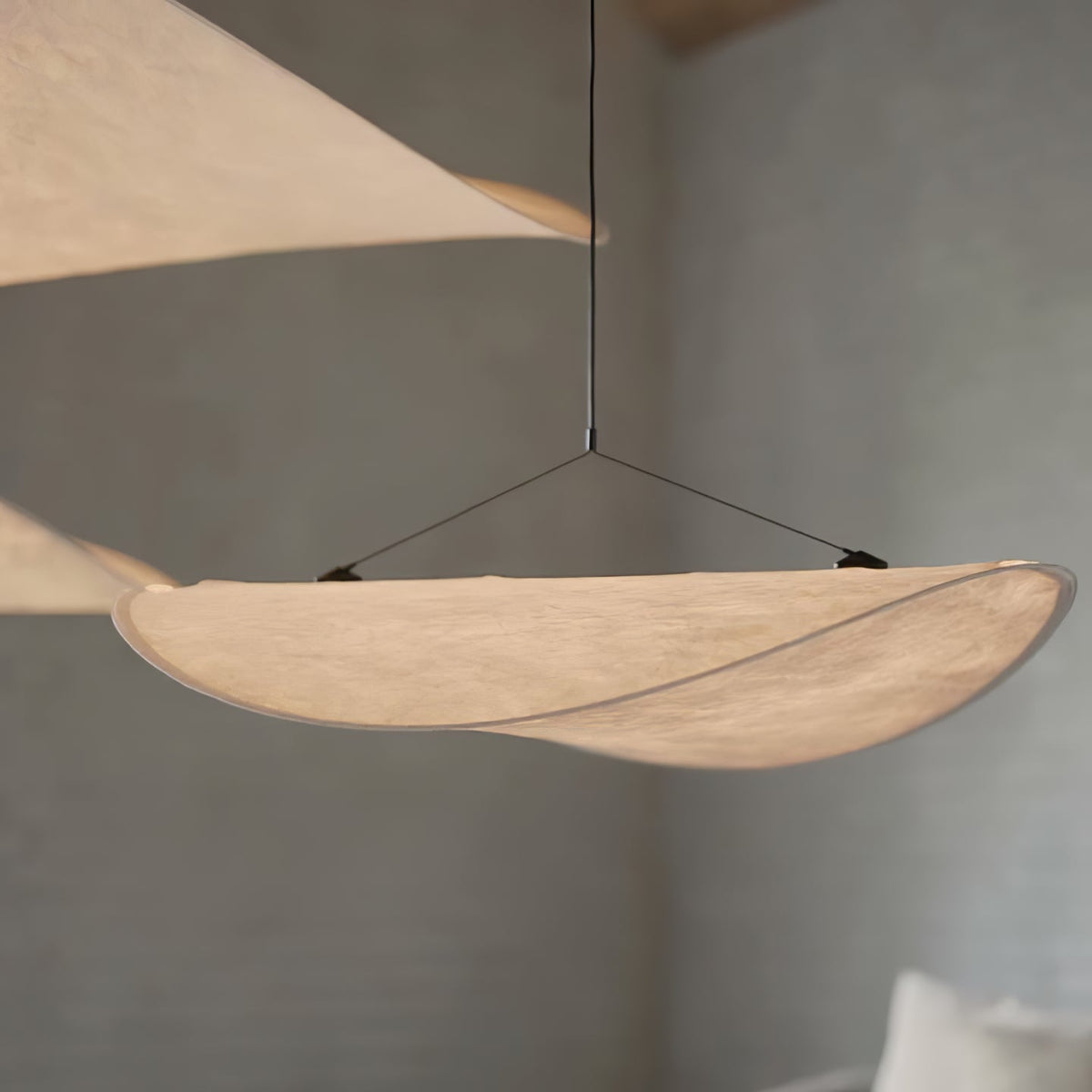 Tense Tyvek Pendant Lamp Position 139