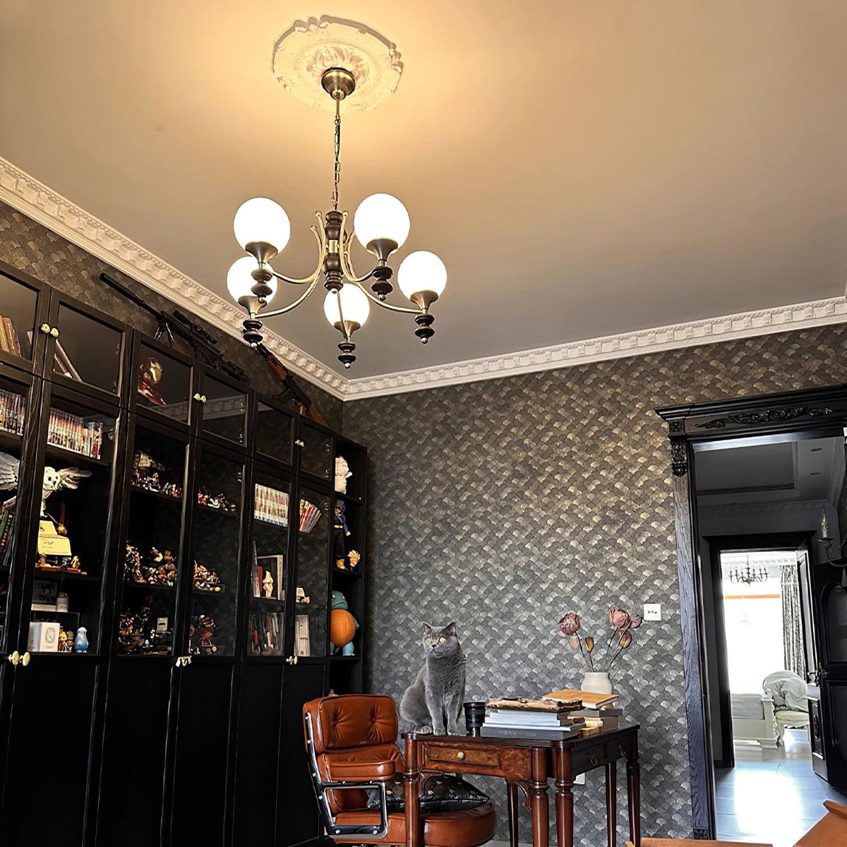 Wooden Chandelier with Adjustable Height