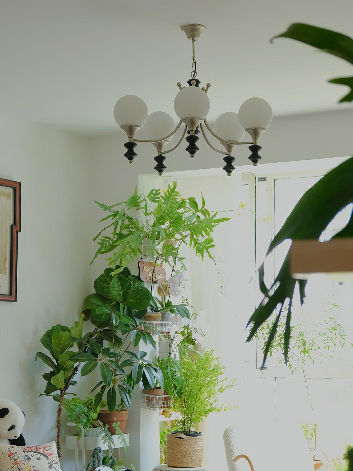 Wooden Chandelier with Adjustable Height