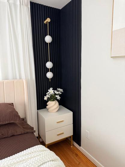 Vertical Balls Wall Lamp with Adjustable Brightness