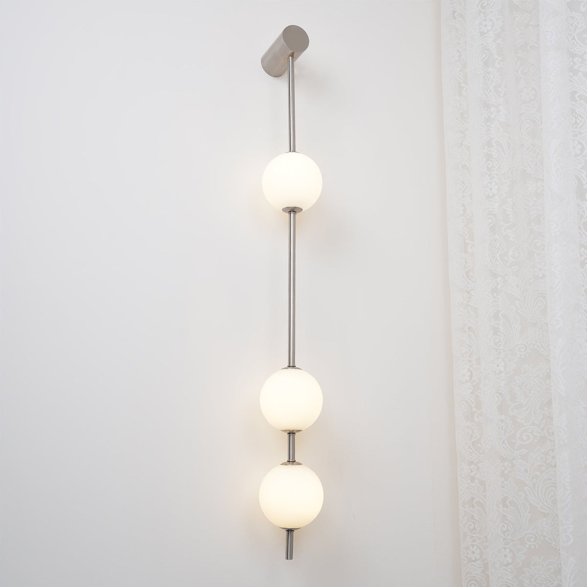 Vertical Balls Wall Lamp with Adjustable Brightness