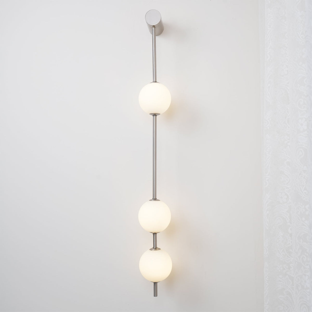 Vertical Balls Wall Lamp with Adjustable Brightness